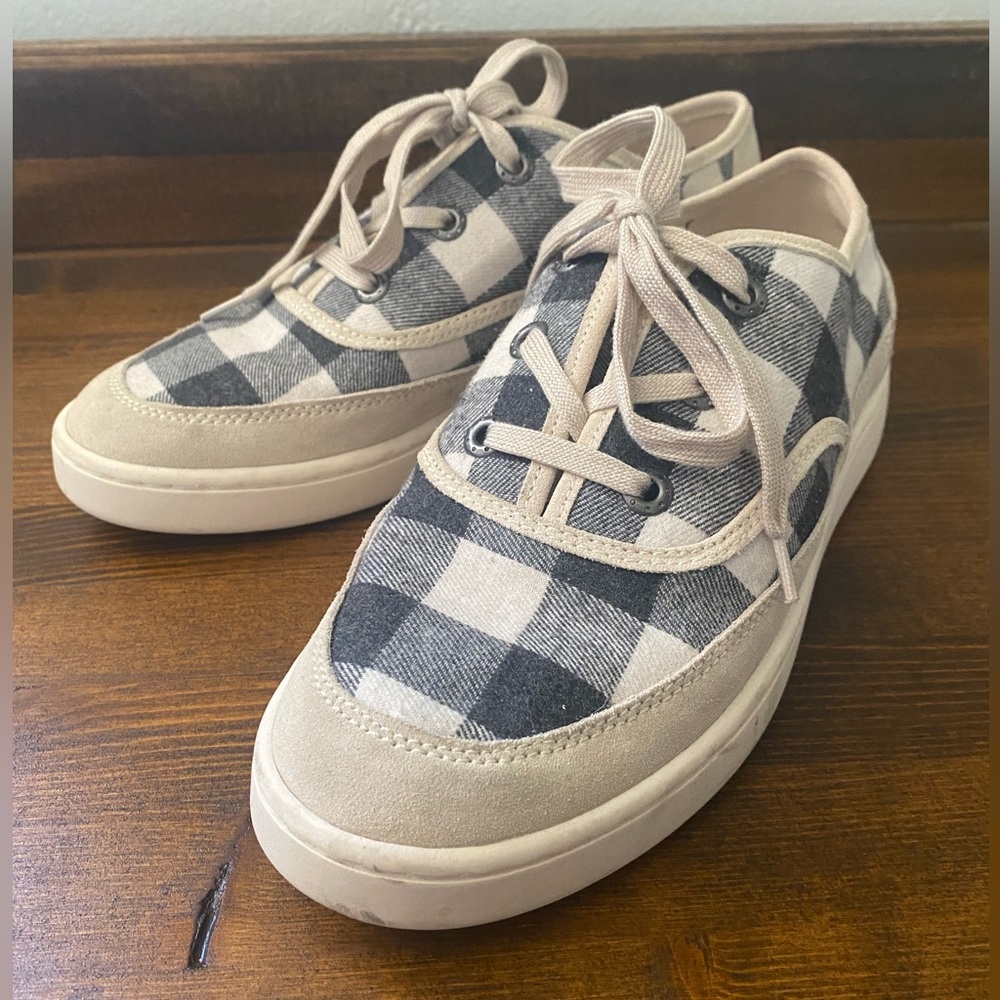 Zodiac Canvas Lace Up Sneakers Cheezburger 10M